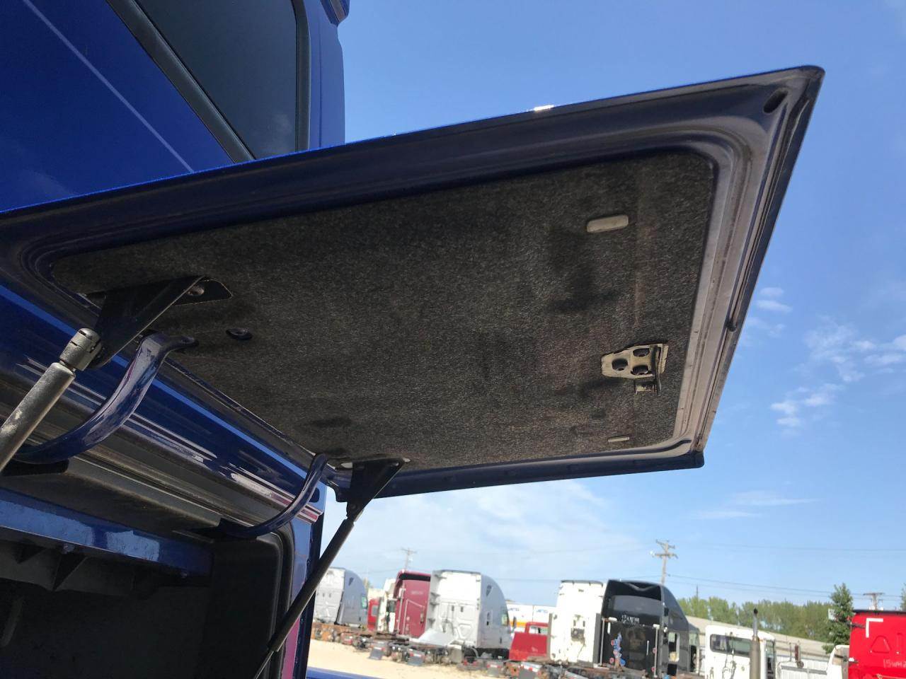 2014 Volvo VNL Sleeper Door For Sale Des Moines, IA 25695290