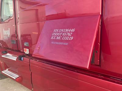 Volvo VNL Sleeper Door