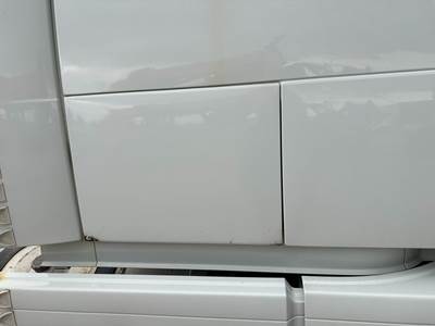 Volvo VNL Sleeper Door