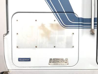 Volvo WIA Sleeper Door