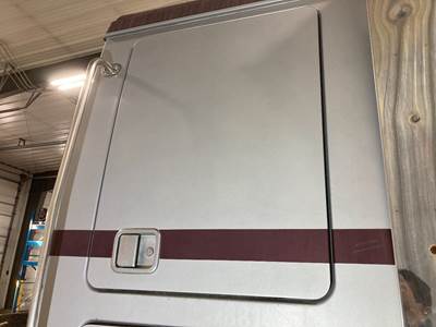 Western Star 4900FA Sleeper Door