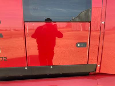 Western Star 5700 Sleeper Door