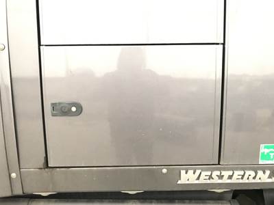Western Star 5700 Sleeper Door
