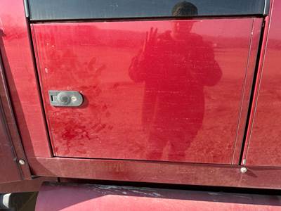 Western Star 5700 Sleeper Door