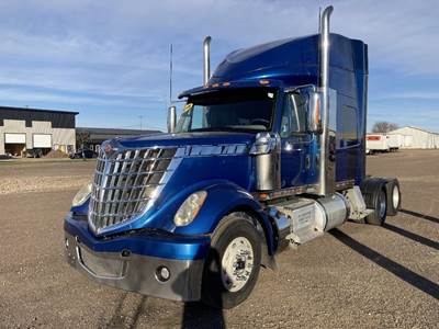 International LoneStar Sleeper Semi Truck - Cummins 450HP, 13 Speed Manual