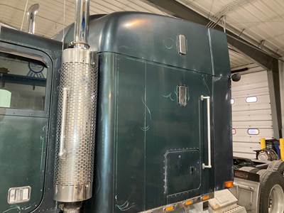 Freightliner Classic XL Sleeper