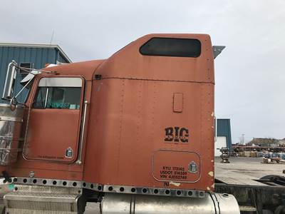 Kenworth W900L Sleeper