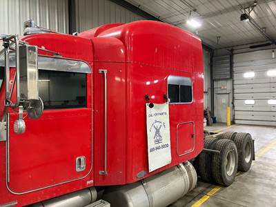 Peterbilt 386 Sleeper