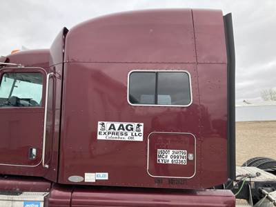 Peterbilt 386 Sleeper