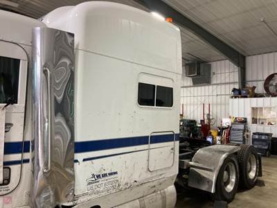 Peterbilt 389 Sleeper