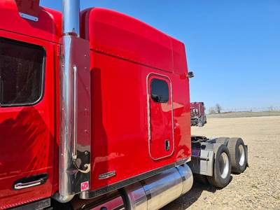 Peterbilt 567 Sleeper