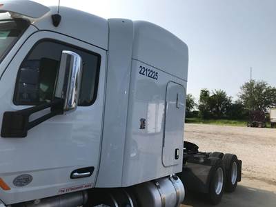 Peterbilt 579 Sleeper