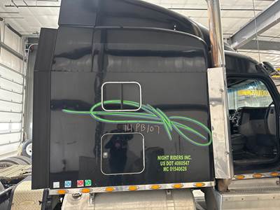 Peterbilt 579 Sleeper