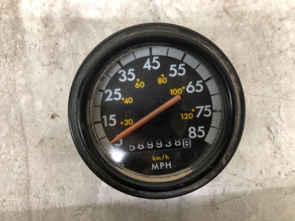 1994 Freightliner FLD112 Speedometer For Sale Council Bluffs, IA