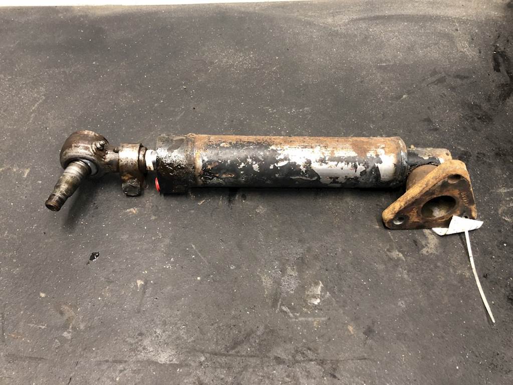 1978 Saginaw 11" Steering Assist Cylinder for a GMC Brigadier For Sale