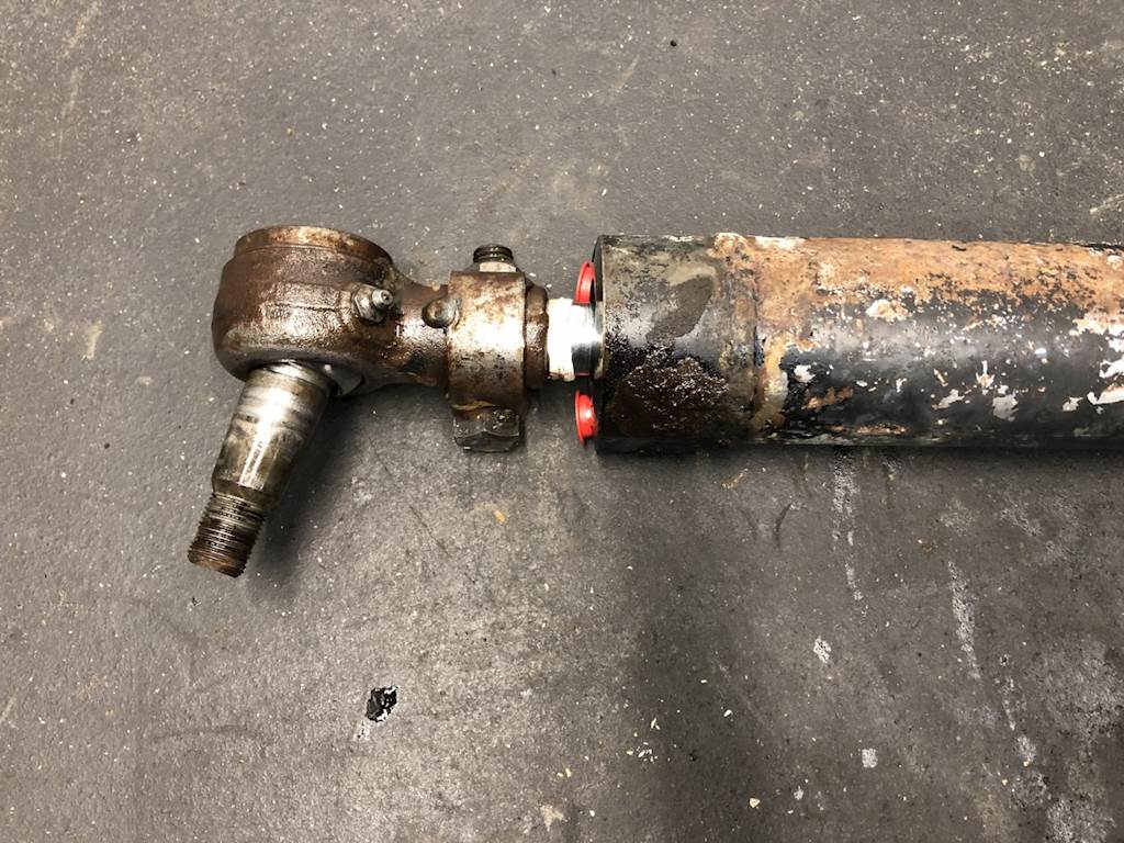 1978 Saginaw 11" Steering Assist Cylinder for a GMC Brigadier For Sale