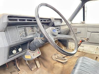 Ford F-800 Steering Column for a Ford F800