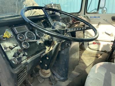 Ford LT9000 Steering Column