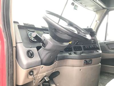 Freightliner Cascadia Steering Column