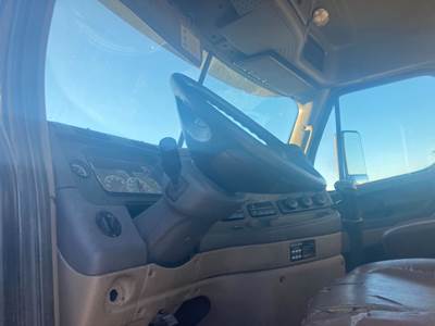 Freightliner Cascadia Steering Column