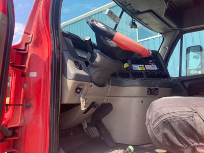 Freightliner Cascadia Steering Column