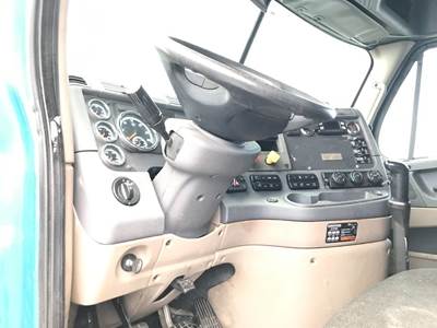 Freightliner Cascadia Steering Column