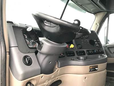 Freightliner Cascadia Steering Column
