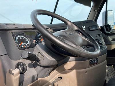Freightliner Cascadia Steering Column