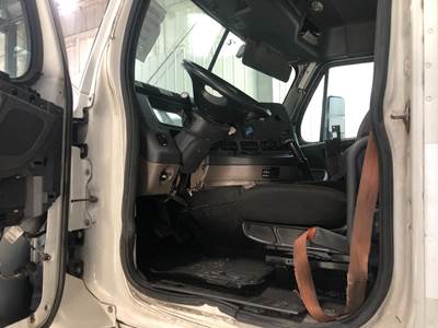 Freightliner Cascadia Steering Column