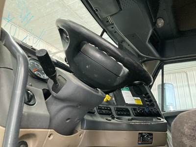 Freightliner Cascadia Steering Column