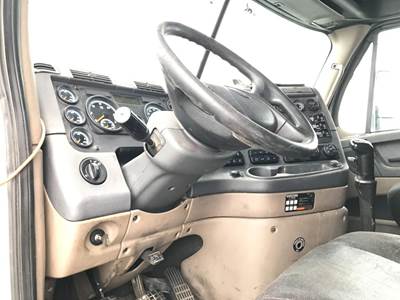 Freightliner Cascadia Steering Column
