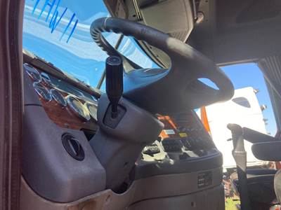 Freightliner Cascadia Steering Column