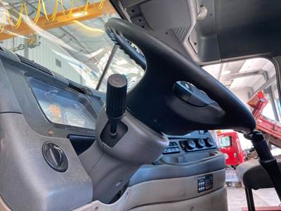 Freightliner Cascadia Steering Column