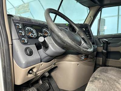 Freightliner Cascadia Steering Column