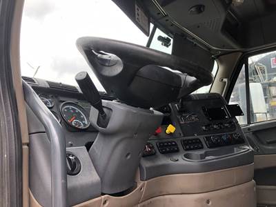Freightliner Cascadia Steering Column