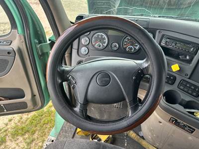 Freightliner Cascadia Steering Column