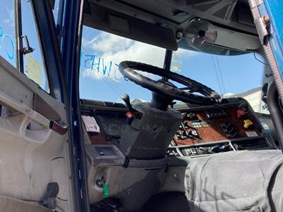 Freightliner Columbia 120 Steering Column