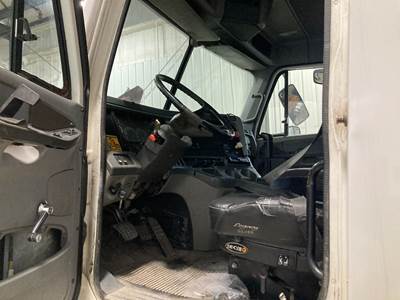 Freightliner Columbia 120 Steering Column