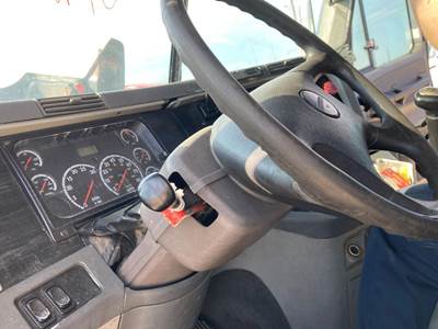 Freightliner Columbia 120 Steering Column