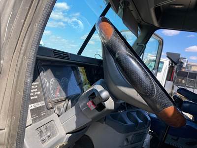 Freightliner Columbia 120 Steering Column