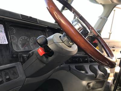 Freightliner Columbia 120 Steering Column
