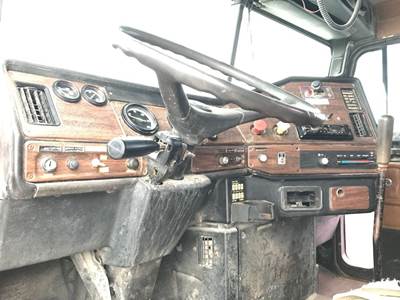 Freightliner FLD112 Steering Column