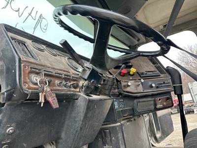 Freightliner FLD112 Steering Column