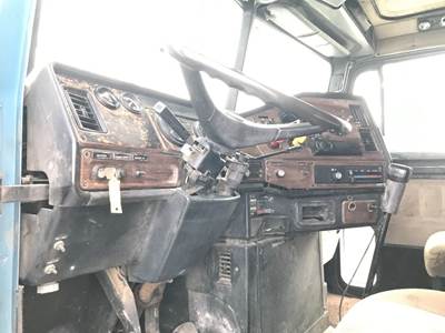 Freightliner FLD120 Steering Column