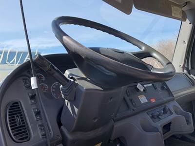 Freightliner M2 106 Steering Column