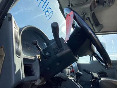 International 4400 Steering Column