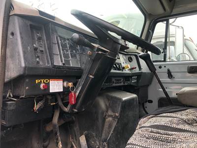 International 4700 Steering Column