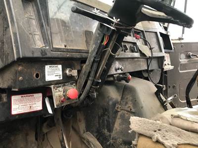 International 4900 Steering Column