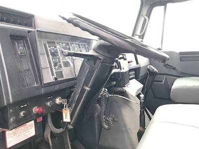 International 4900 Steering Column