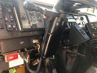 International 4900 Steering Column